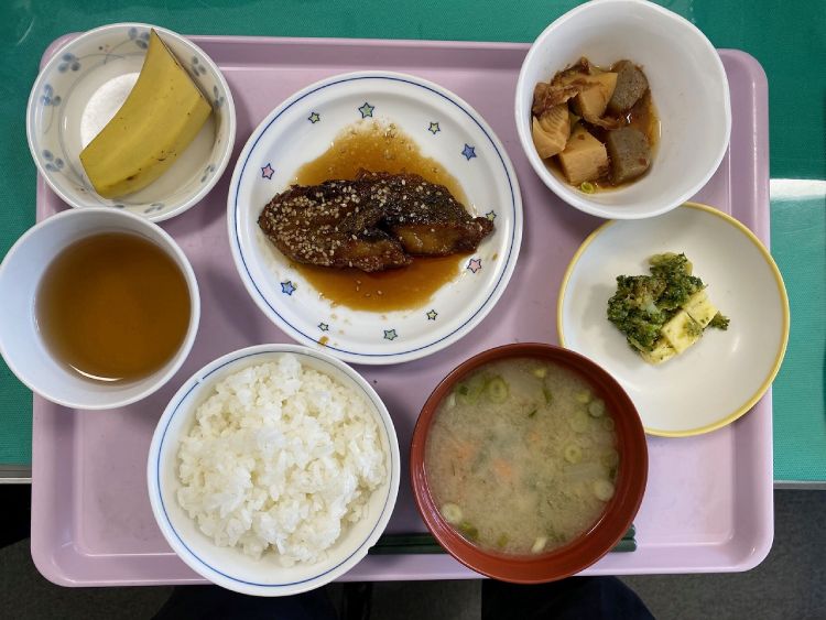 お昼ごはん写真|社会福祉法人四恩の里 若竹学園さま【香川県・児童養護施設】(栄養士業務委託代行サービス)